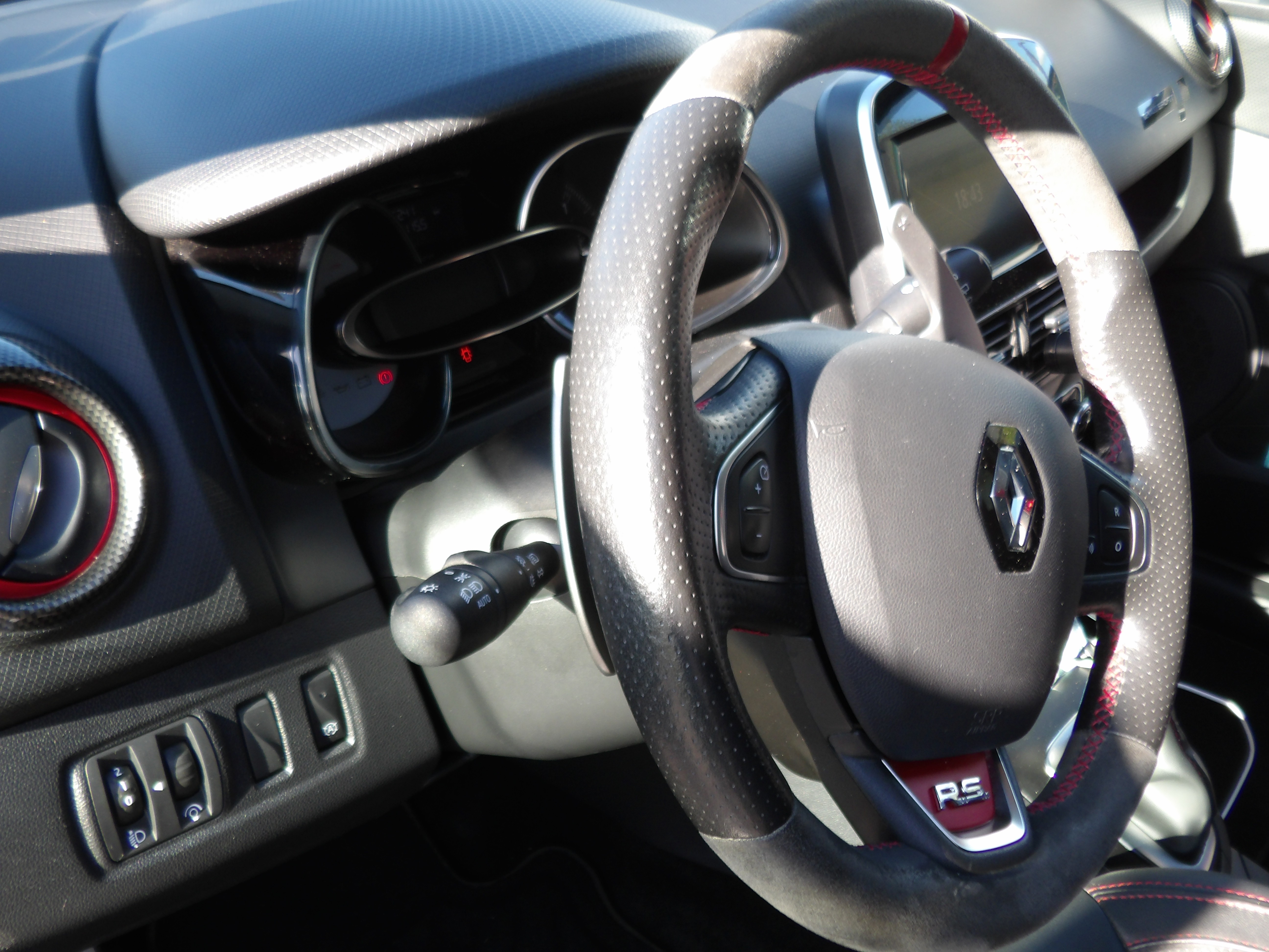 Clio 4 RS18 photo 11