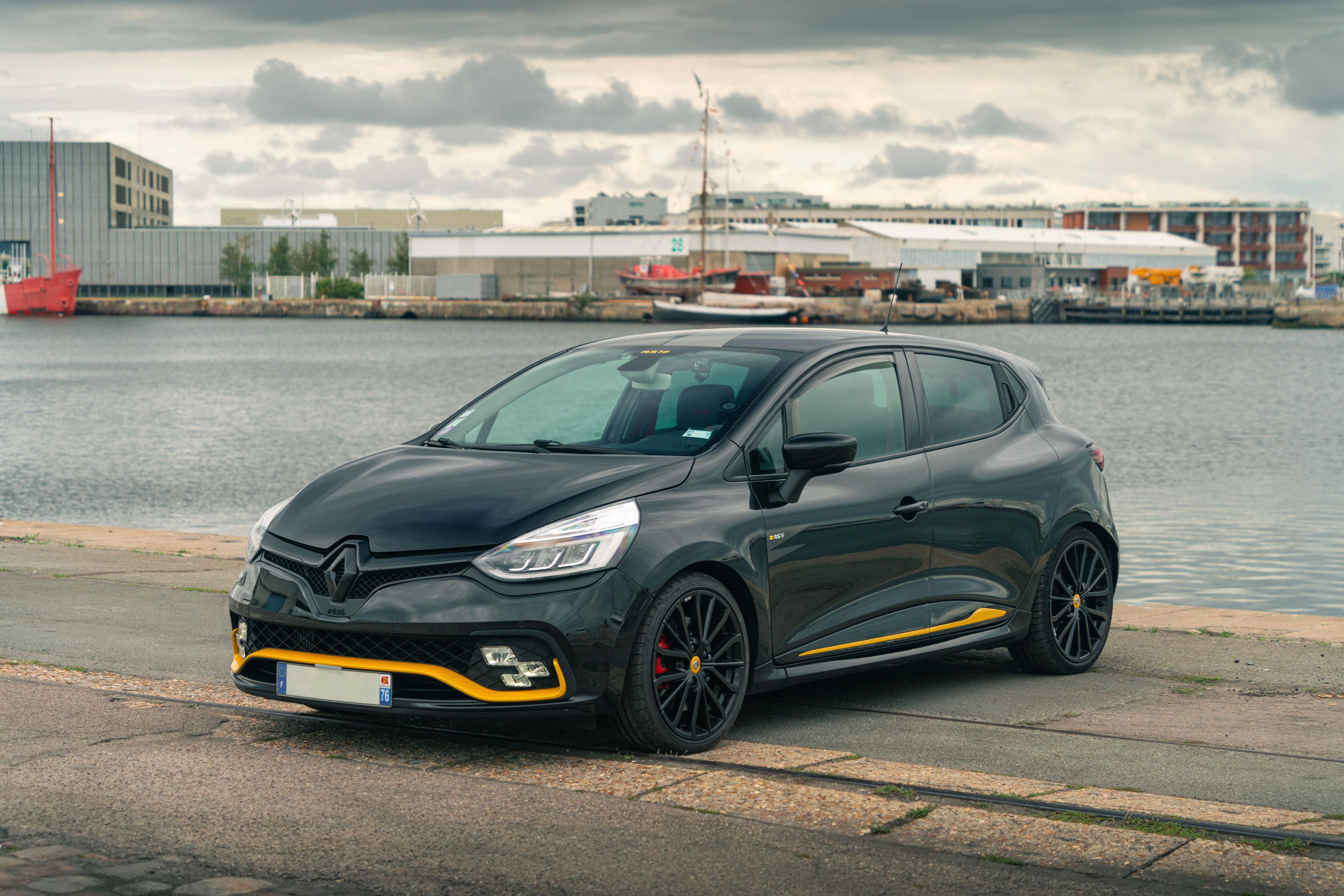 Clio 4 RS18 photo 7